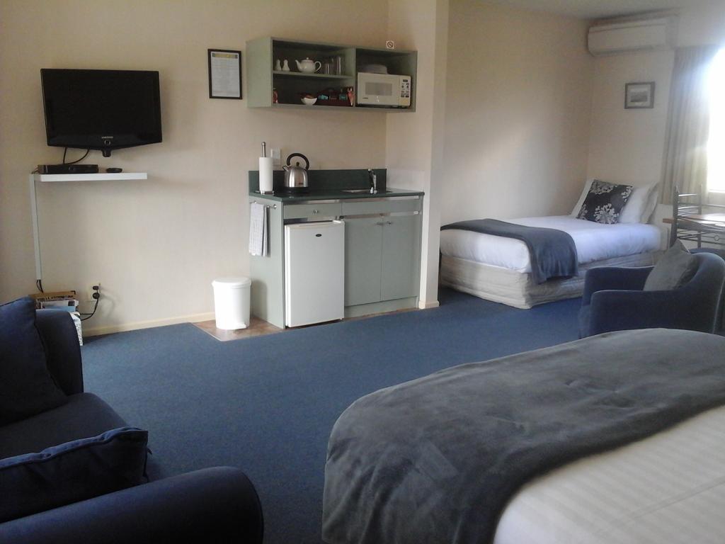 South Park Motel มาสเตอร์ตัน ภายนอก รูปภาพ