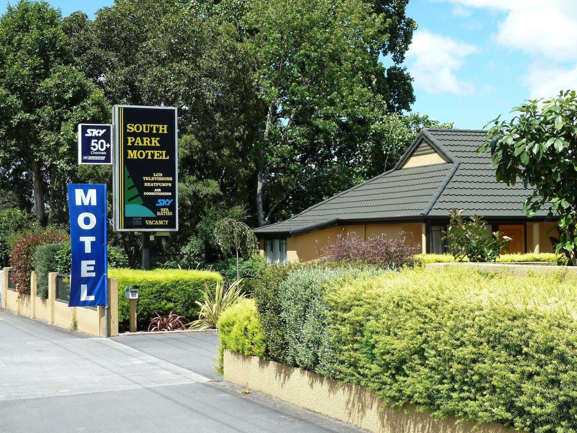 South Park Motel มาสเตอร์ตัน ภายนอก รูปภาพ