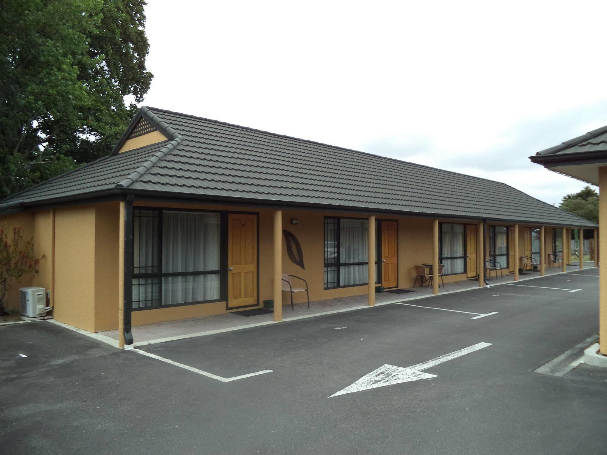 South Park Motel มาสเตอร์ตัน ภายนอก รูปภาพ