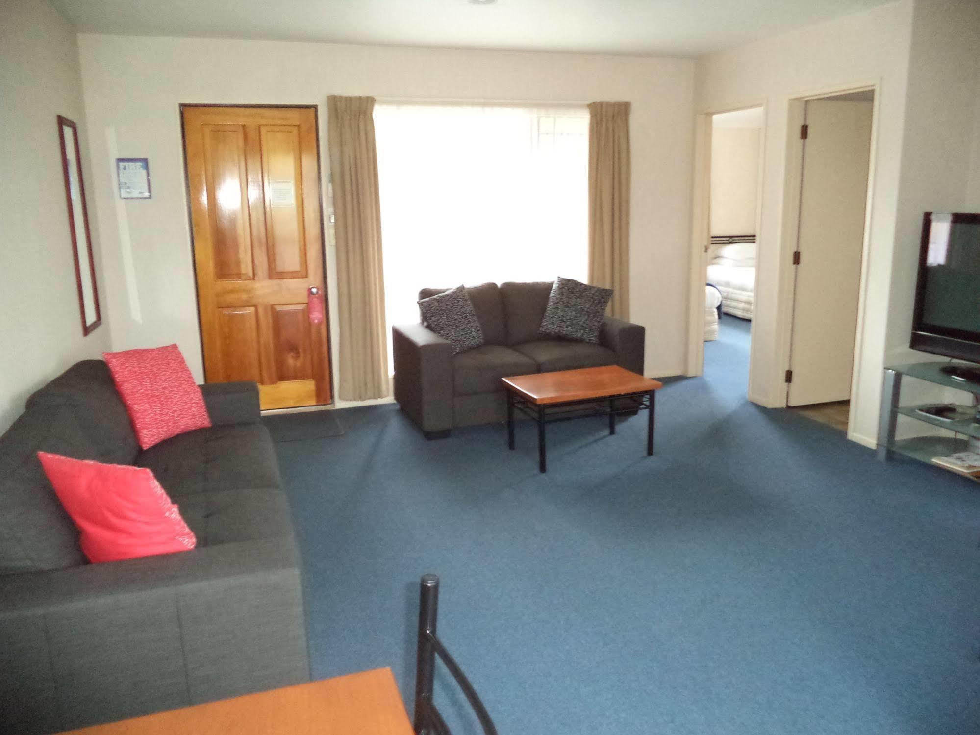 South Park Motel มาสเตอร์ตัน ภายนอก รูปภาพ