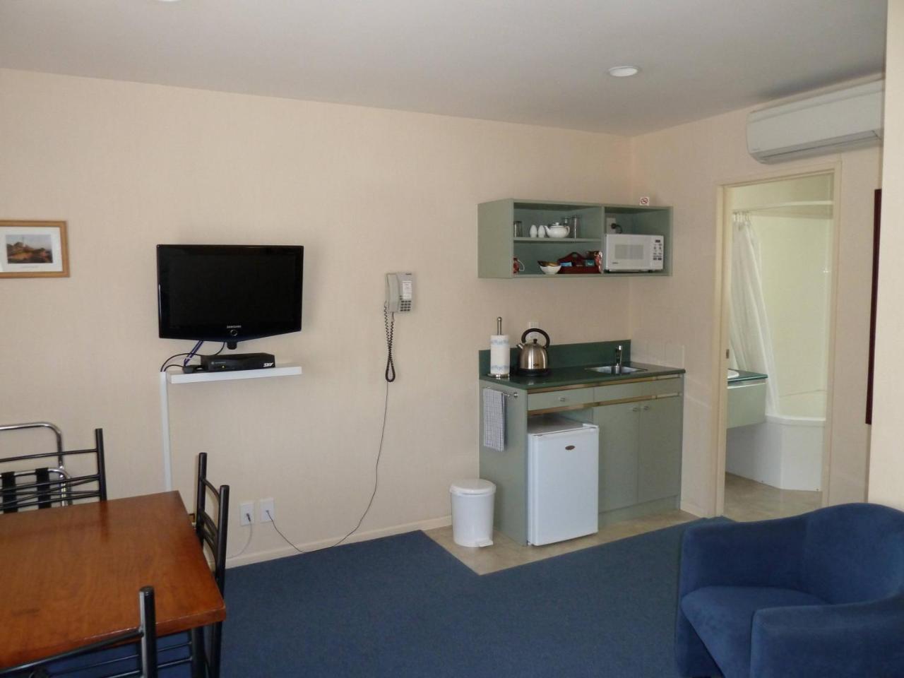 South Park Motel มาสเตอร์ตัน ภายนอก รูปภาพ